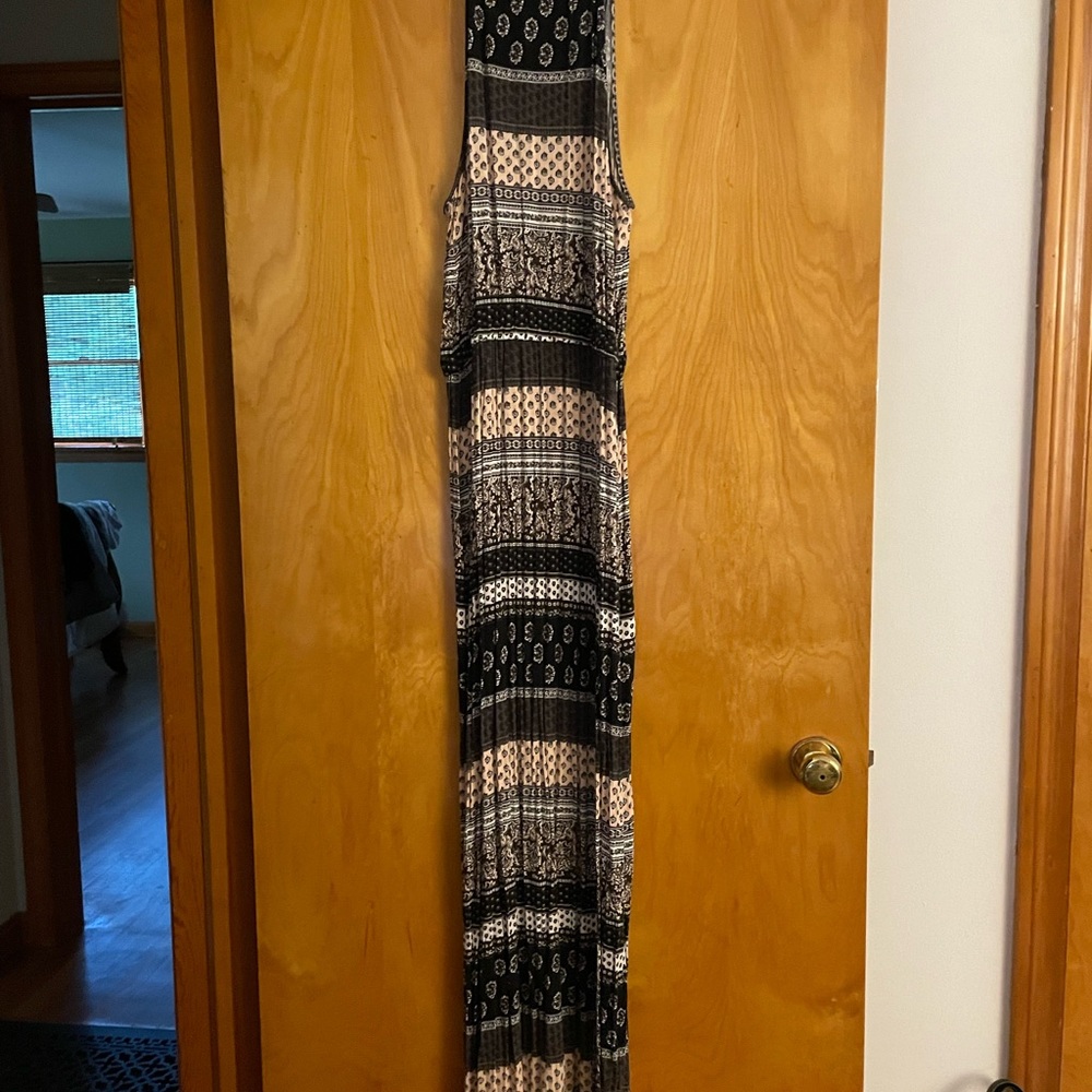 Soft & Sexy American eagle outfitters maxi dress with slit
